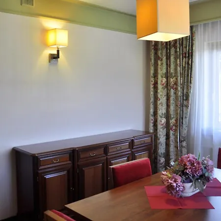 Ahotel Hotel 2*
